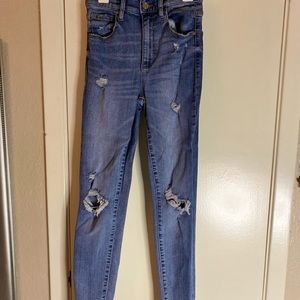 ULTRA HIGH RISE SKINNY JEANS
